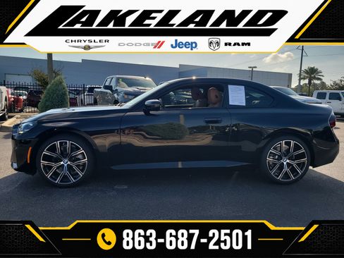 Used 2023 BMW 230i Coupe w/ Convenience Package RWD image 7