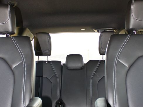 New 2026 Chrysler Voyager LX image 16