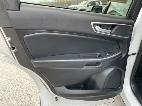 Used 2024 Ford Edge SEL image 44