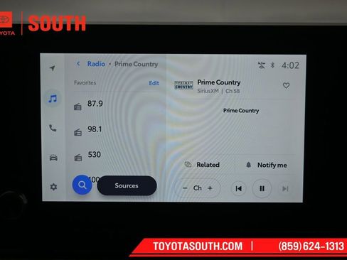 Used 2025 Toyota Tacoma SR5 AWD/4WD image 12