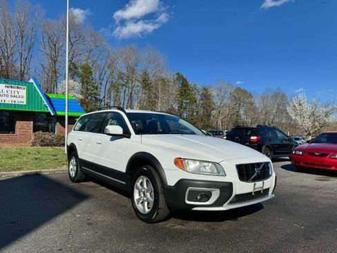 Used 2008 Volvo XC70 3.2 image 3