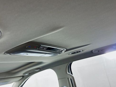 Used 2025 Kia Telluride S image 28