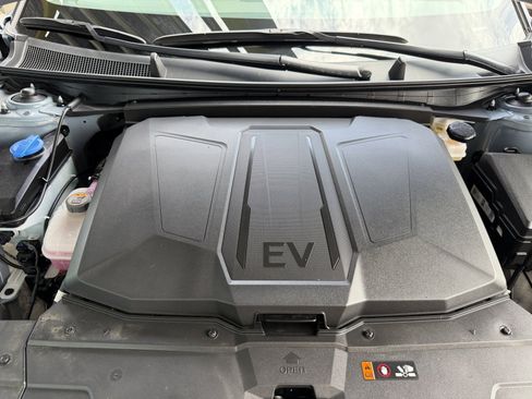 Used 2025 Hyundai Ioniq 5 SEL RWD image 43