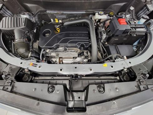 Used 2025 Chevrolet Equinox LT image 9