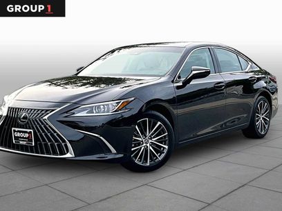 Used 2024 Lexus ES 250 w/ Premium Package