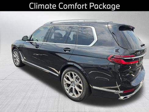 Used 2024 BMW X7 xDrive40i w/ Premium Package AWD/4WD image 8
