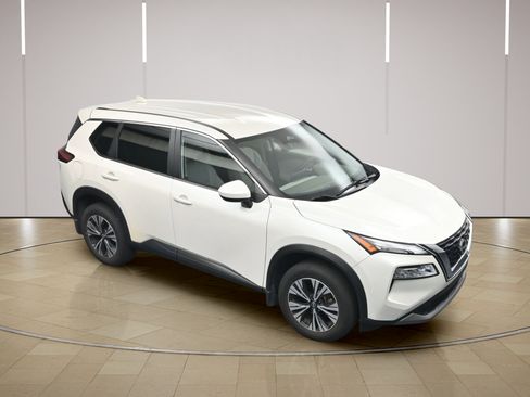 Certified 2023 Nissan Rogue SV FWD image 31