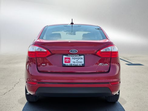 Used 2016 Ford Fiesta SE FWD image 4