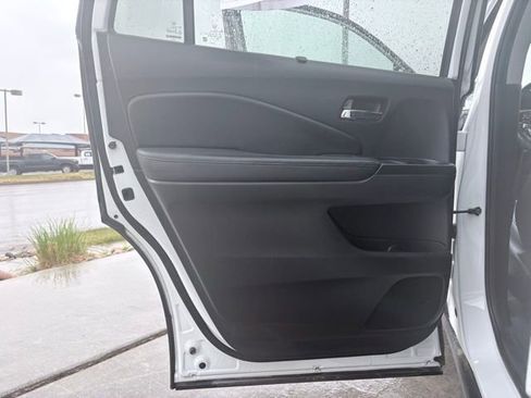 Used 2022 Honda Pilot Touring image 22
