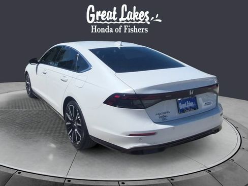 Used 2024 Honda Accord Touring image 3