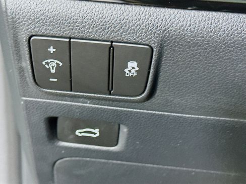 Used 2025 Kia K5 LXS image 17