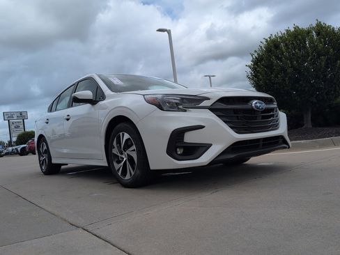 Used 2025 Subaru Legacy Premium w/ Popular Package #1A image 5