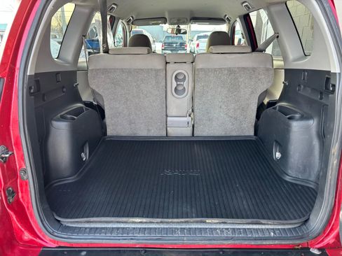 Used 2011 Toyota RAV4 4WD image 5