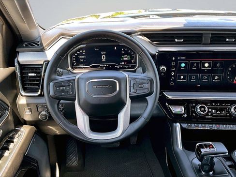 Used 2023 GMC Sierra 1500 Denali w/ Technology Package AWD/4WD image 6