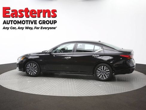 Used 2023 Nissan Altima 2.5 SV FWD image 61