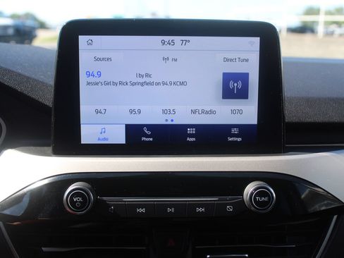Used 2022 Ford Escape SE FWD image 39