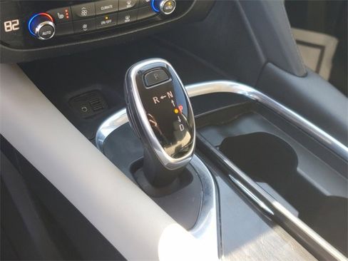 Used 2020 Buick Enclave Essence w/ Sound and Sites Package image 29