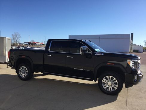 Used 2021 GMC Sierra 3500 Denali w/ Denali Ultimate Package image 4