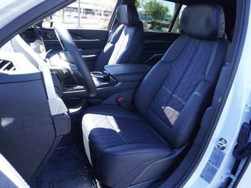 New 2026 Cadillac Escalade IQ Luxury 1 image 12