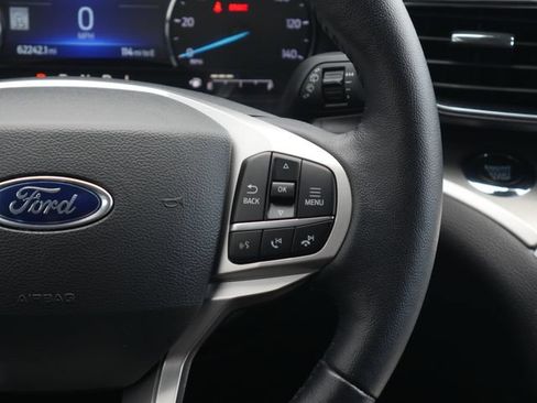 Used 2022 Ford Explorer XLT w/ Equipment Group 202A AWD/4WD image 20