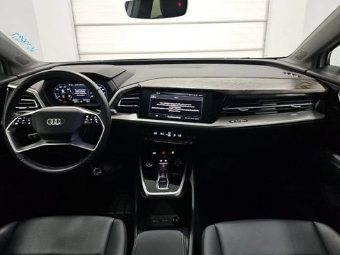 Used 2022 Audi Q4 e-tron Premium Plus w/ Premium Plus AWD/4WD image 5