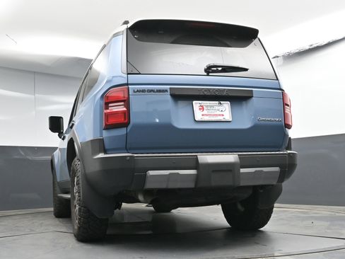 Used 2024 Toyota Land Cruiser image 28