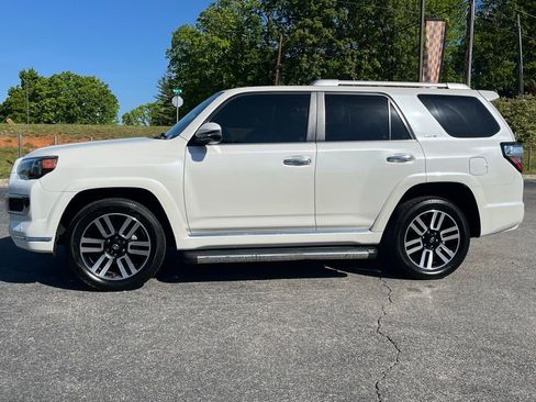 Used 2020 Toyota 4Runner Limited AWD/4WD image 5