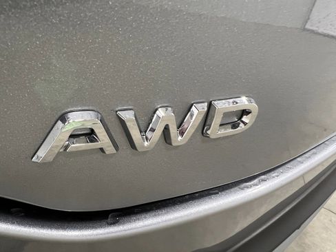 New 2025 Honda Pilot Touring image 7