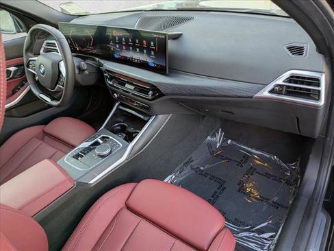 Used 2025 BMW 330i Sedan w/ Convenience Package image 22