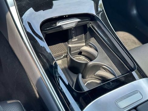 Certified 2025 Mercedes-Benz GLC 300 4MATIC image 27