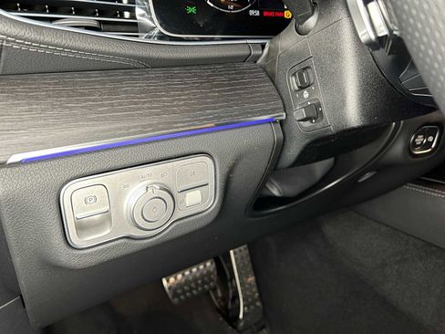 New 2026 Mercedes-Benz GLS 580 4MATIC image 26