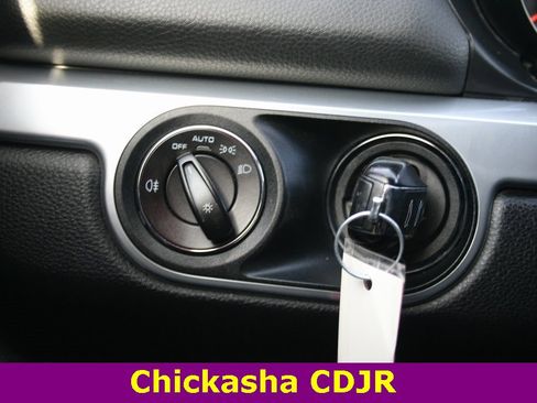 Used 2013 Porsche Boxster image 9