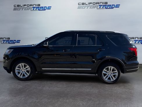 Used 2018 Ford Explorer XLT w/ Equipment Group 201A image 8