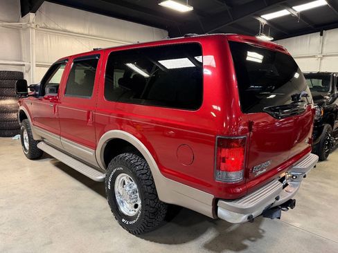Used 2002 Ford Excursion Limited AWD/4WD image 2