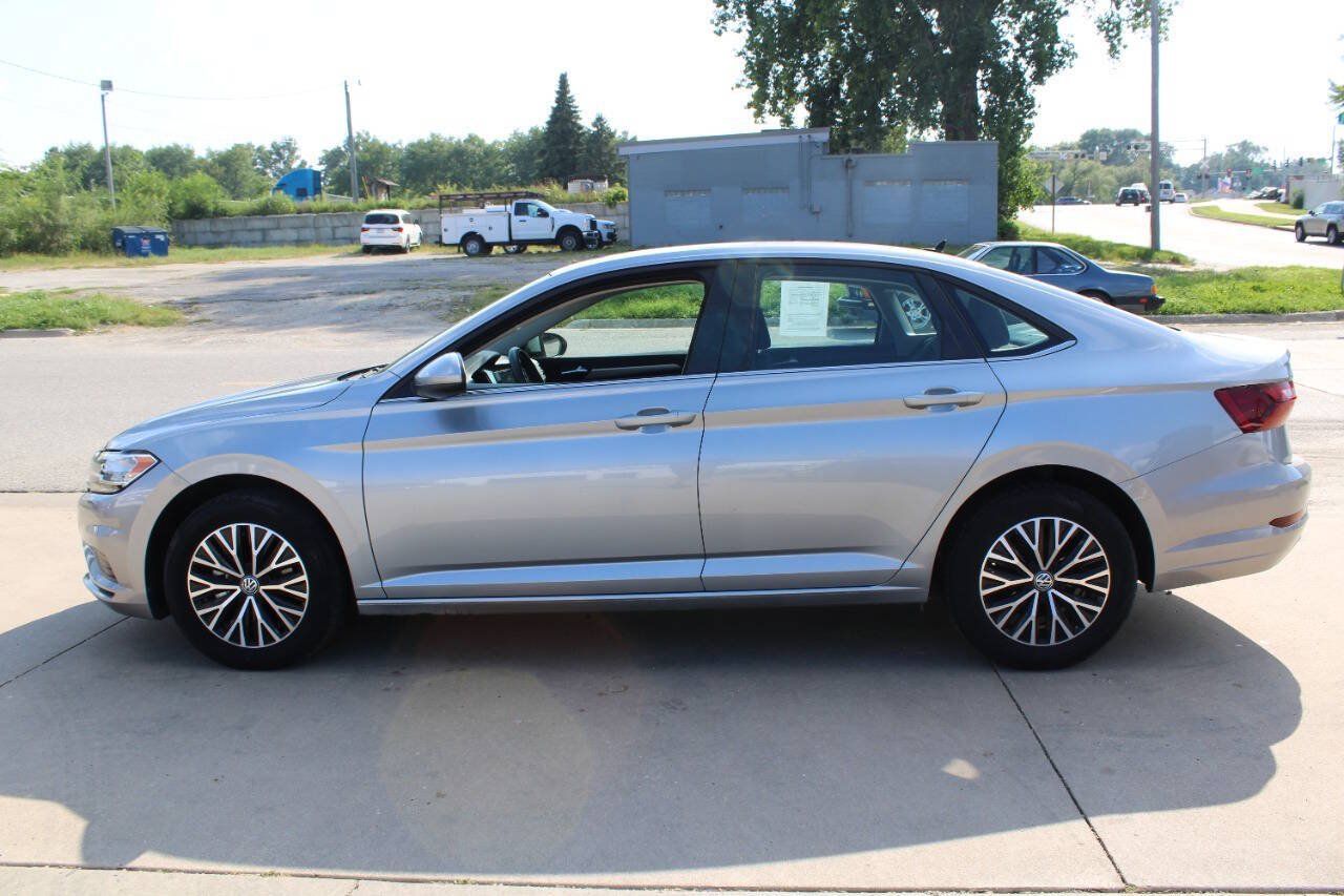 Used 2021 Volkswagen Jetta R-Line FWD image 5