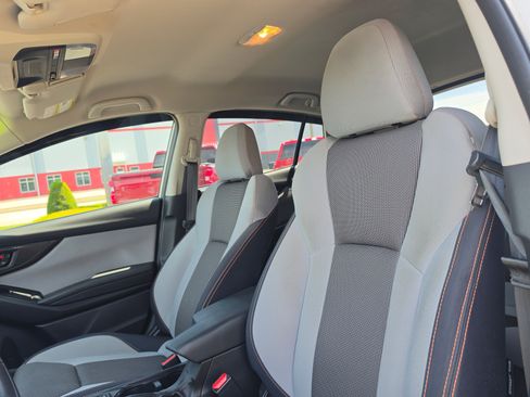 Used 2019 Subaru Crosstrek 2.0i Premium w/ Popular Package #2 AWD/4WD image 12