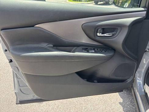Used 2023 Nissan Murano SV w/ SV Midnight Edition Package FWD image 14