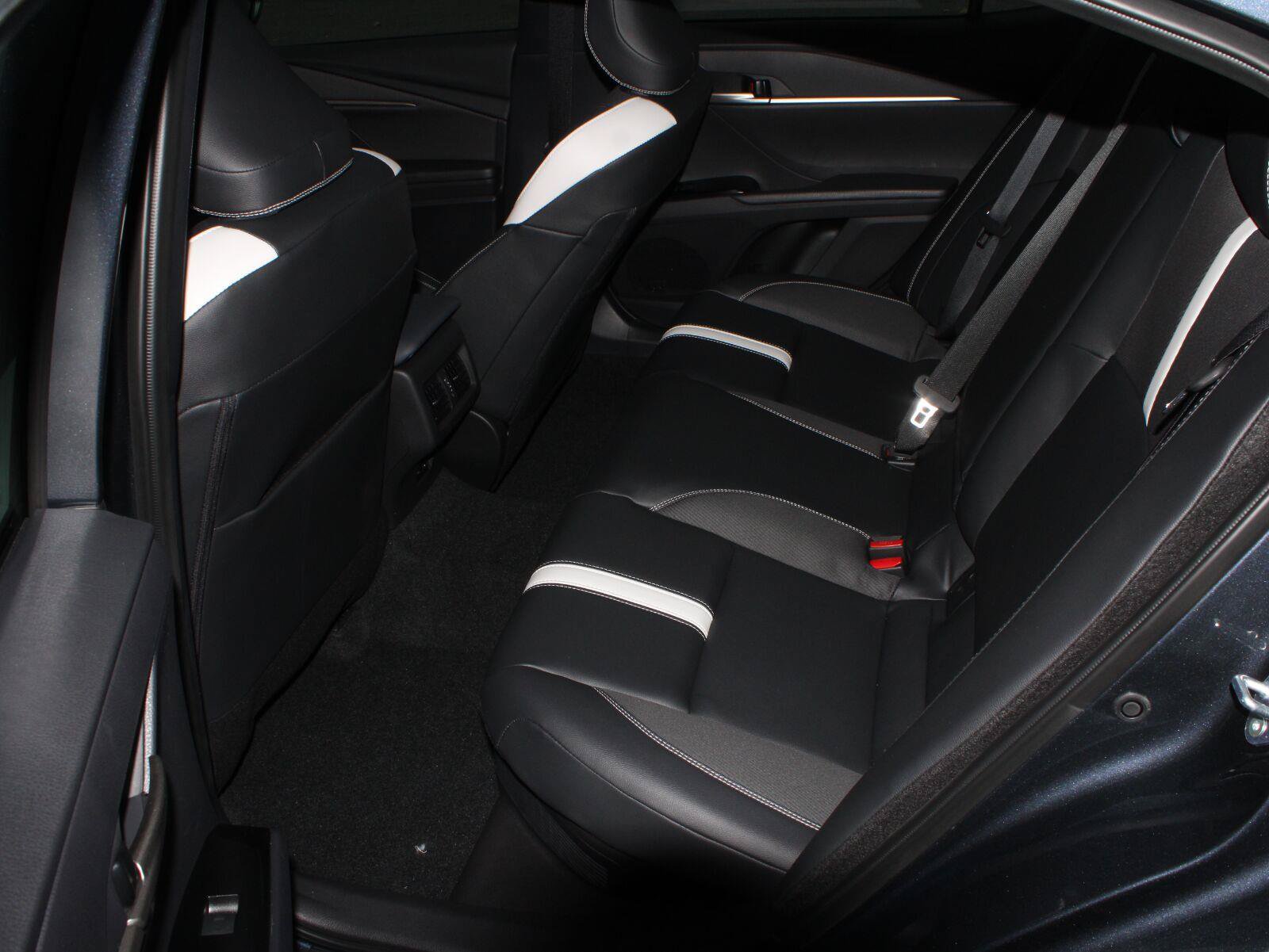 New 2026 Toyota Camry SE w/ Convenience Package FWD image 16