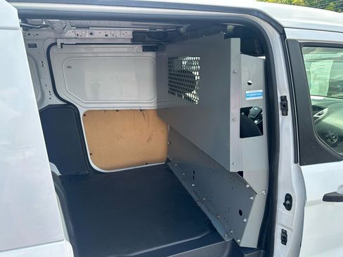 Used 2018 Ford Transit Connect XL FWD image 5