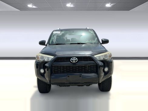 Used 2014 Toyota 4Runner SR5 AWD/4WD image 6