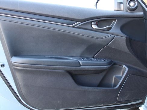 Used 2020 Honda Civic Sport Touring image 9