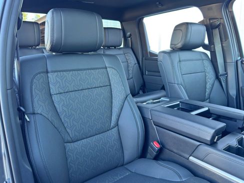 Used 2025 Toyota Tundra Limited image 38