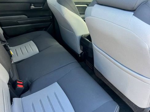 Used 2025 Toyota Tacoma TRD Sport AWD/4WD image 17