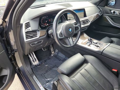 Used 2022 BMW X5 xDrive40i w/ M Sport Package image 4