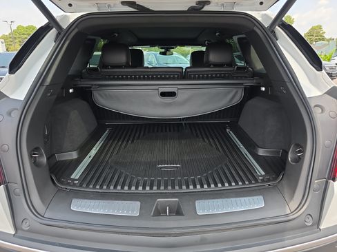 Used 2023 Cadillac XT5 Premium Luxury AWD/4WD image 13