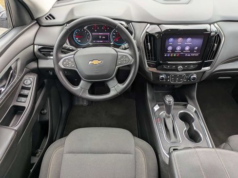Used 2020 Chevrolet Traverse LT FWD image 17