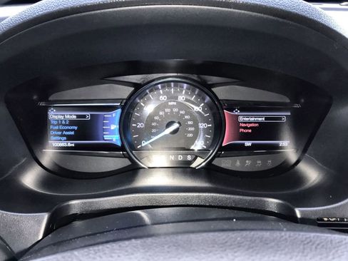 Used 2018 Ford Explorer Limited image 15