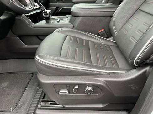 Used 2024 GMC Sierra 1500 AT4X image 11