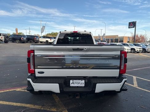 Used 2023 Ford F350 Platinum w/ FX4 Off-Road Package image 8
