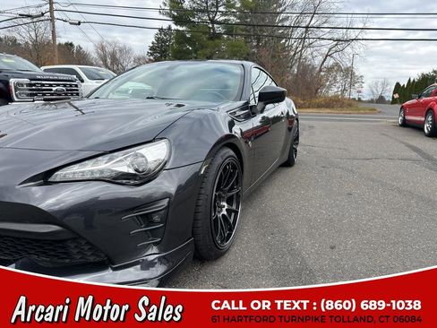 Used 2019 Toyota 86 image 9